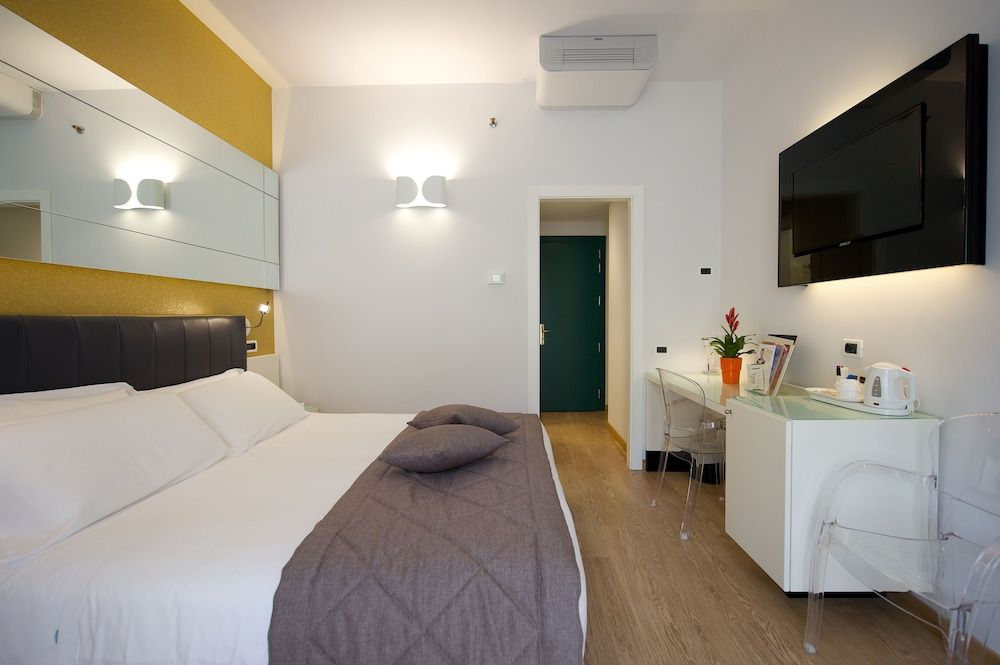 Best Western Hotel Luxor Standard Room, 1 Queen Bed 8