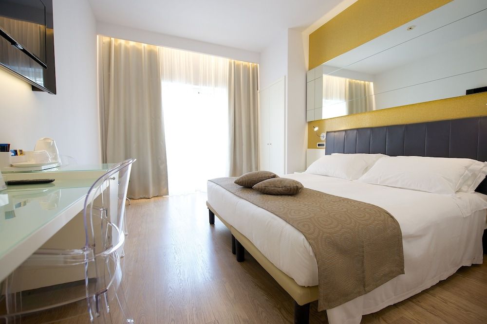 Best Western Hotel Luxor Standard Room, 1 Queen Bed 5