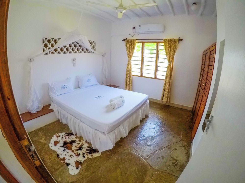 Doric Cottages Diani