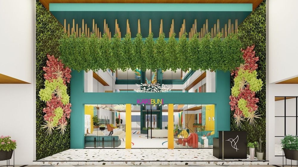 Kingfisher Nest Hotel Suites