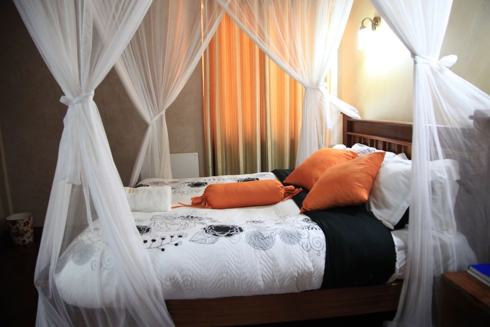 Sunshine Hotel Double Room 2