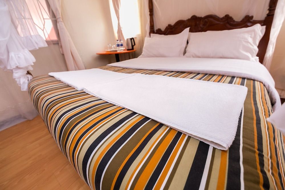 undefined Upperhill Blueberry Hotel