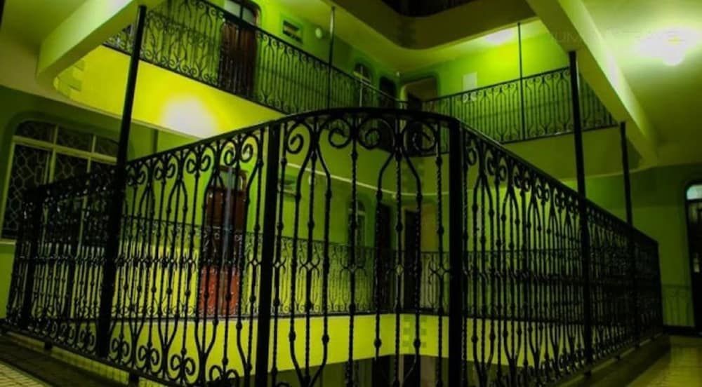 undefined Sandton City Hotel 4