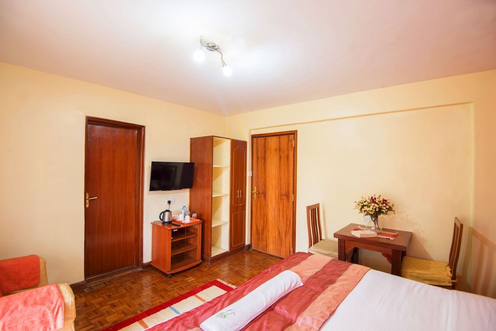 undefined Leon Villas Guest House 8