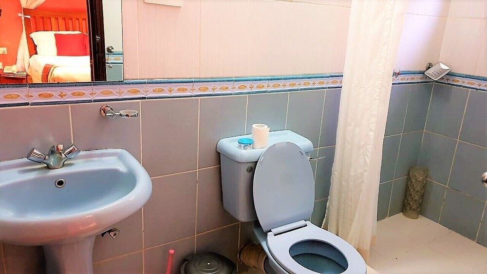 Leon Villas Guest House Economy Room 12