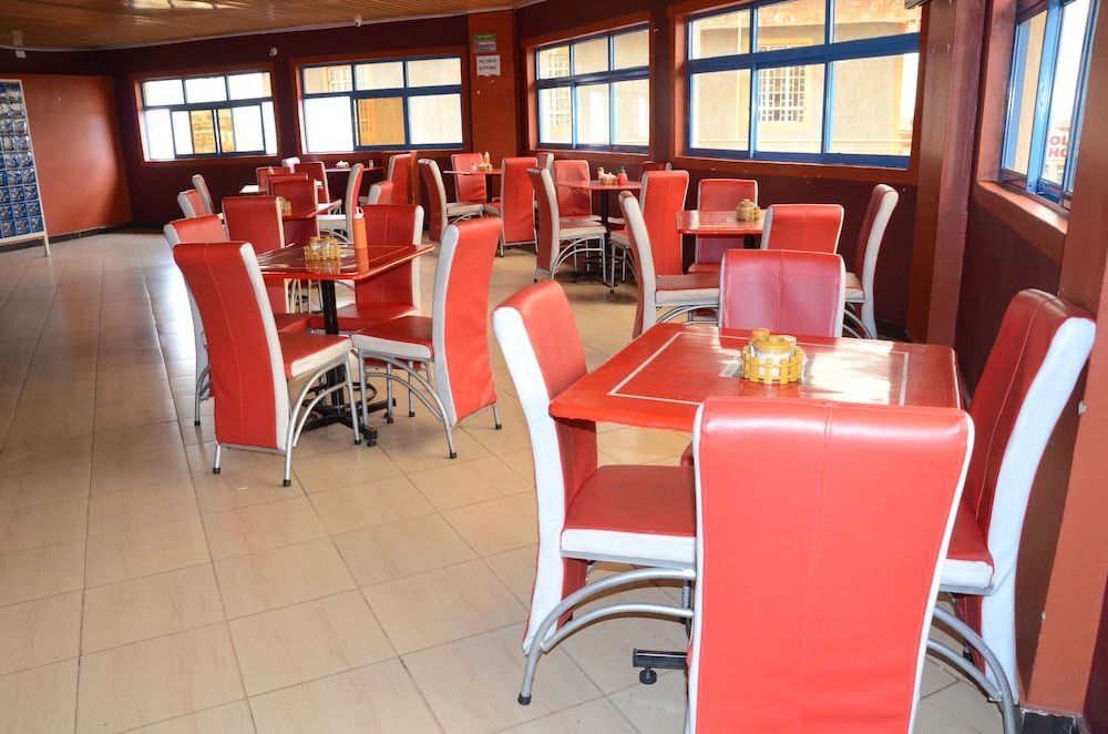 undefined Golden Goose Hotel 10