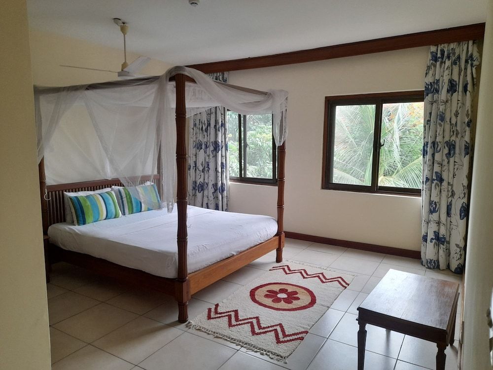 Lotfa Resort Diani Family Apartment, Pool View 2