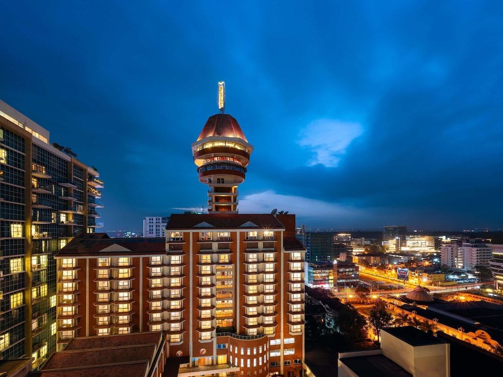 undefined Mövenpick Hotel & Residences Nairobi