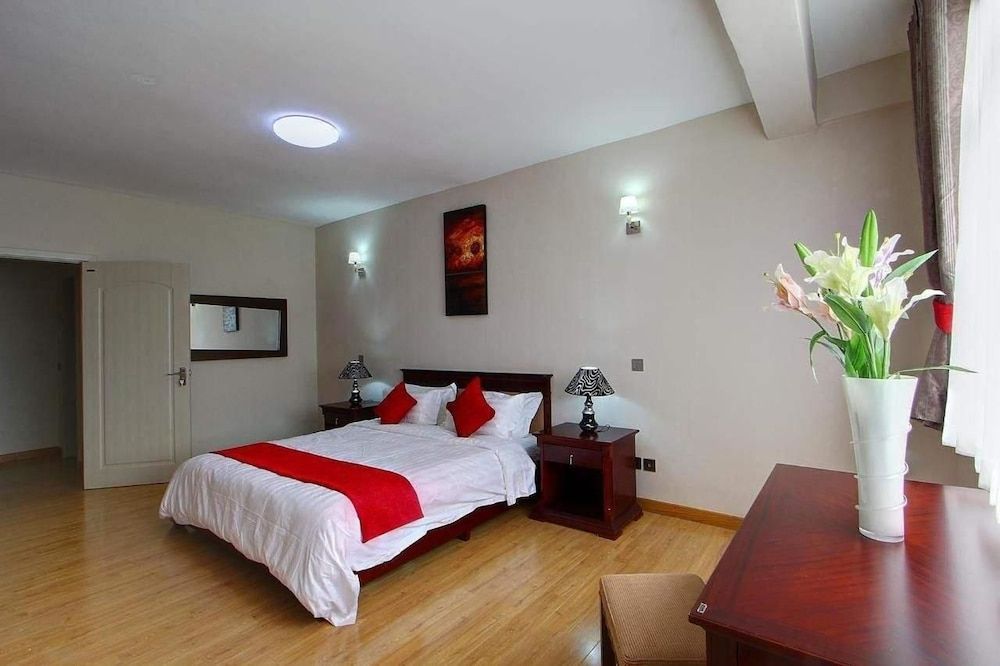 undefined Fenesi Gardens Apartments