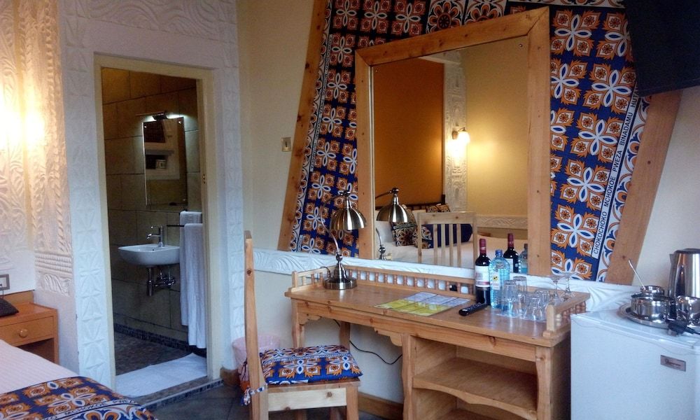 Parklands Shade Hotel Exclusive Room 6