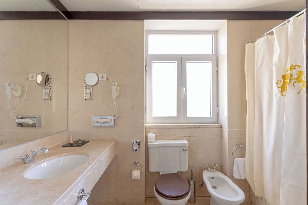 Hotel Inglaterra Standard Twin Room 4