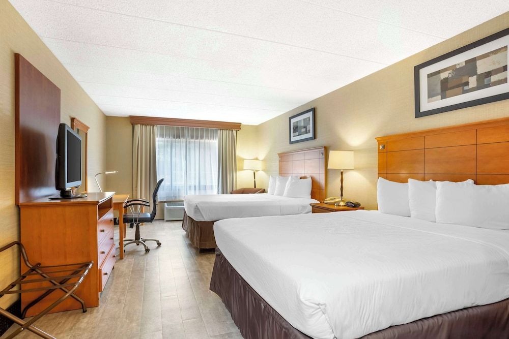 Standard Room, 2 Queen Beds, Non Smoking