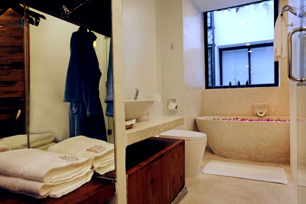 Hari Residence & Spa Deluxe Twin Room, 2 Twin Beds 5