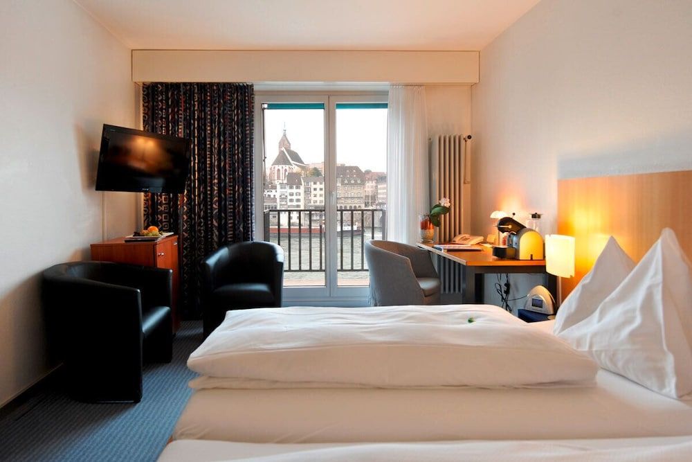 Sorell Hotel Merian Deluxe Double Room, View (River Rhine View) 4