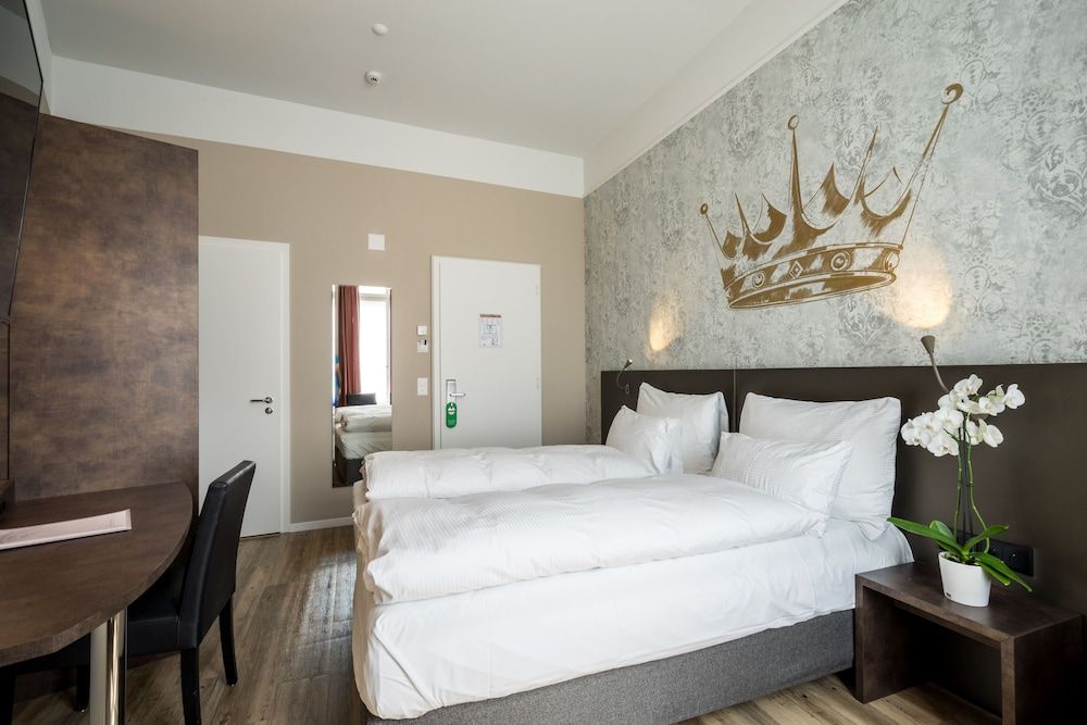 Altstadt Hotel Krone Luzern Standard Twin Room 5