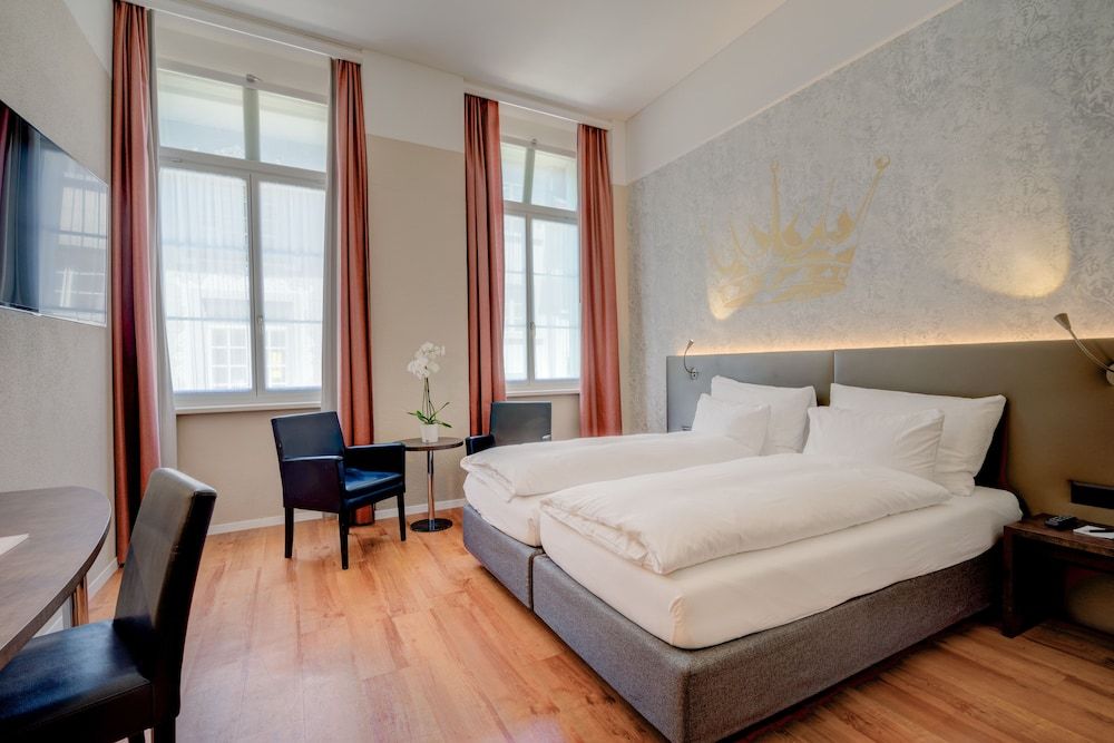 Altstadt Hotel Krone Luzern Standard Twin Room 10