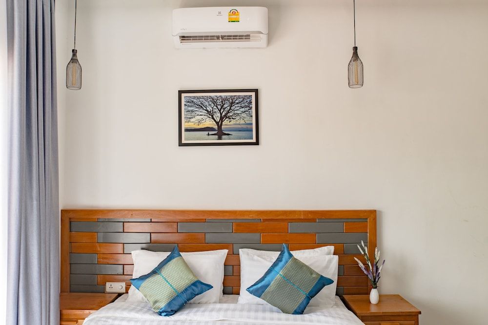 Krissna Villa Siem Reap Superior Double Room, City View 6