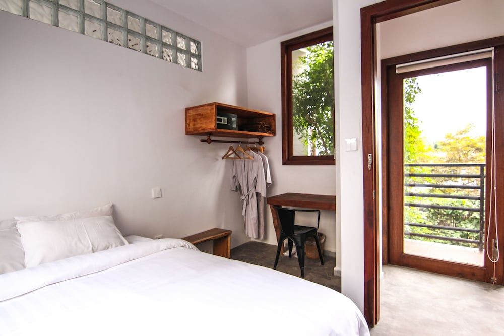 undefined Sarina Hotel & Villa 2