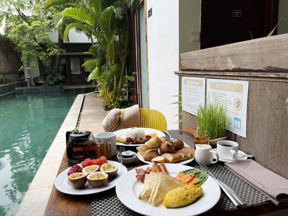 undefined Sarina Hotel & Villa 9