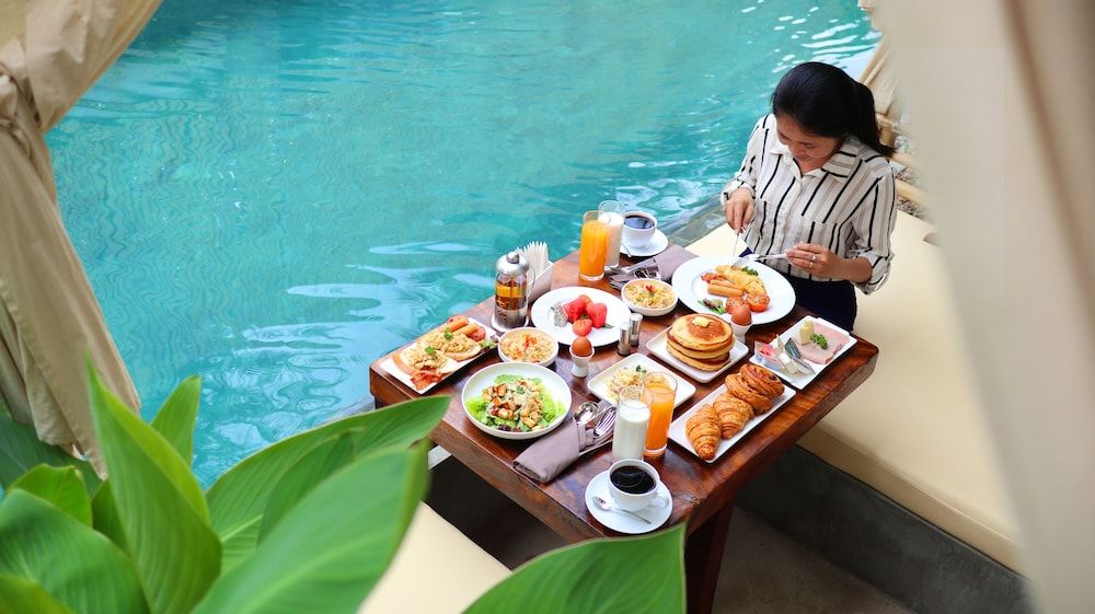 undefined Sarina Hotel & Villa 8