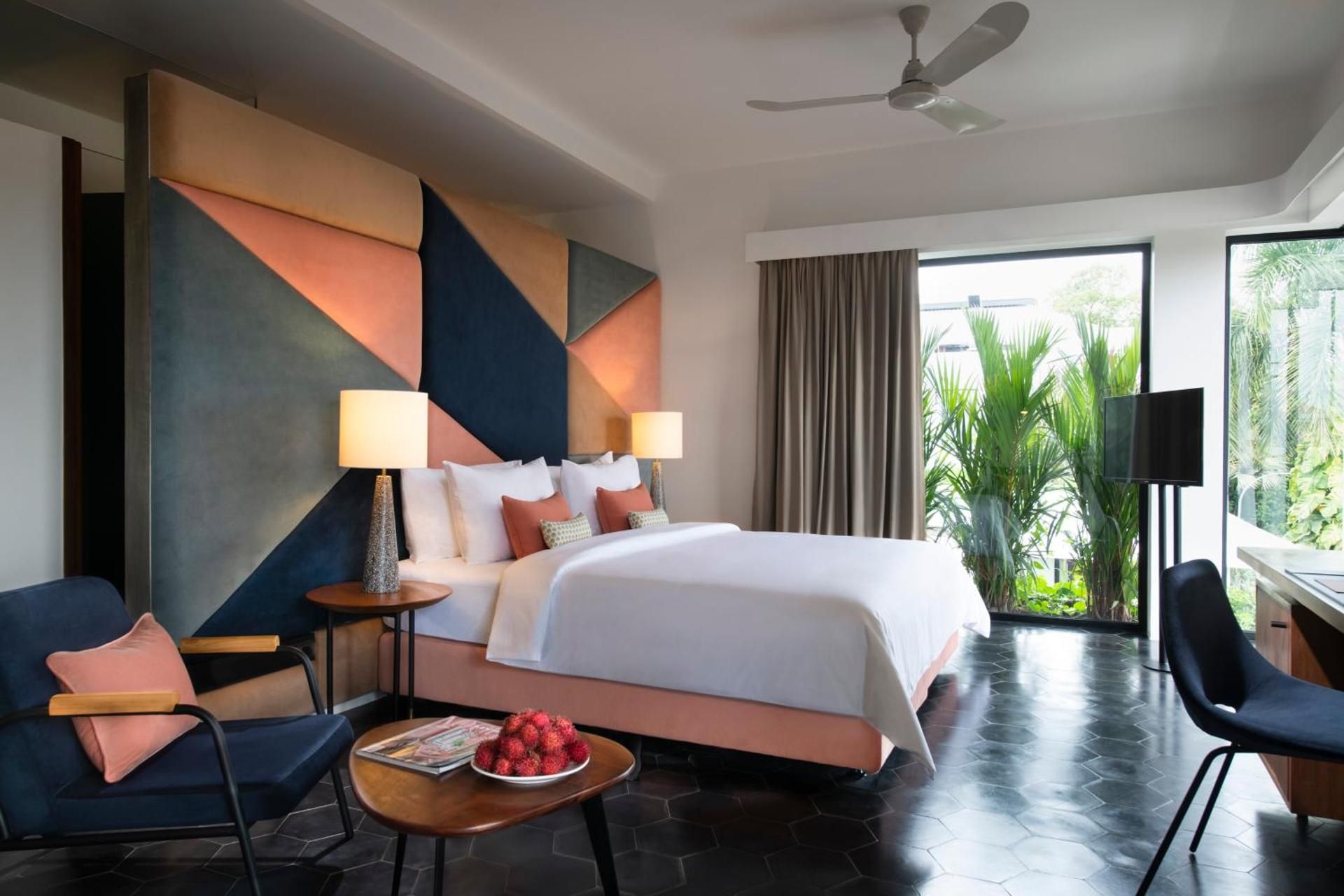 Deluxe Triple Pool View