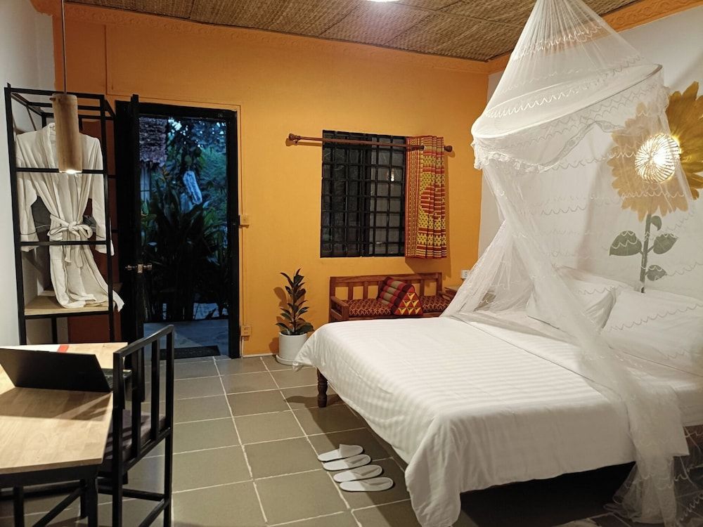 Siem Reap Homesteading Basic Room, 1 Queen Bed, Garden View, Ground Floor 5