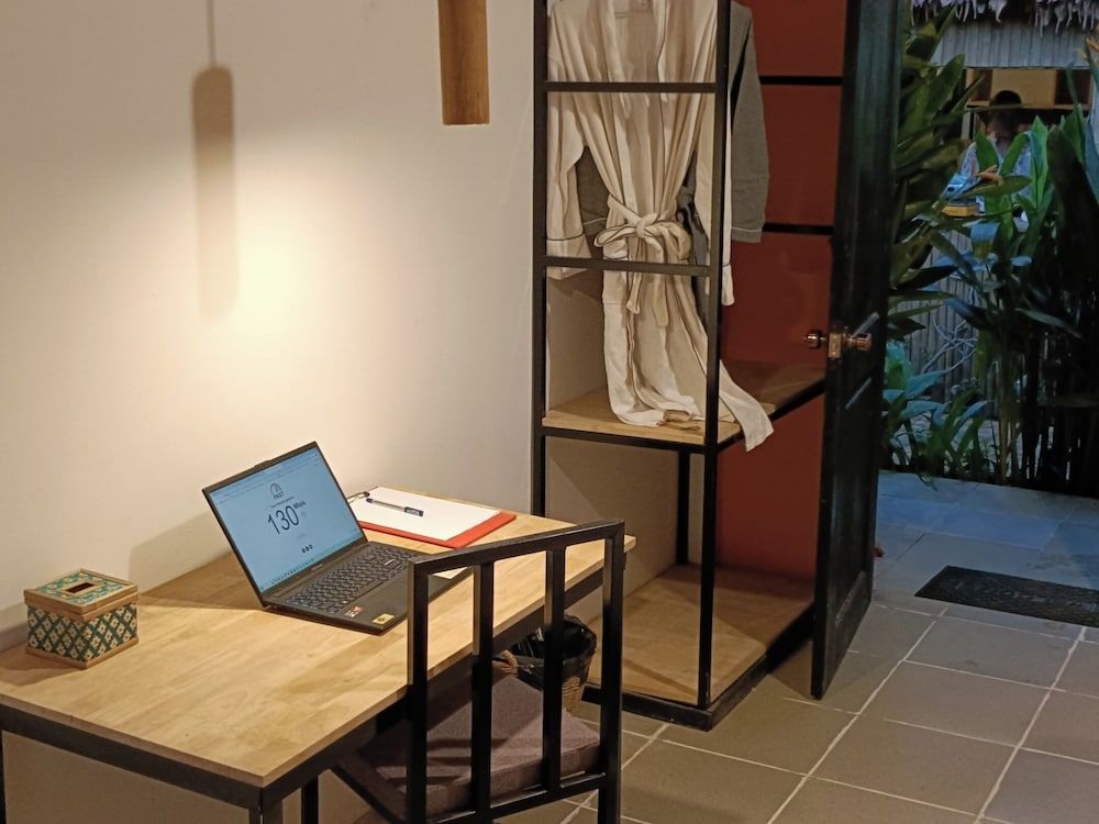 Siem Reap Homesteading Basic Room, 1 Queen Bed, Garden View, Ground Floor 7