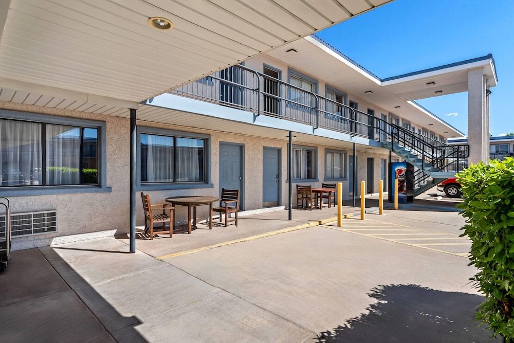 undefined Travelodge by Wyndham Page, View of Lake Powell 3