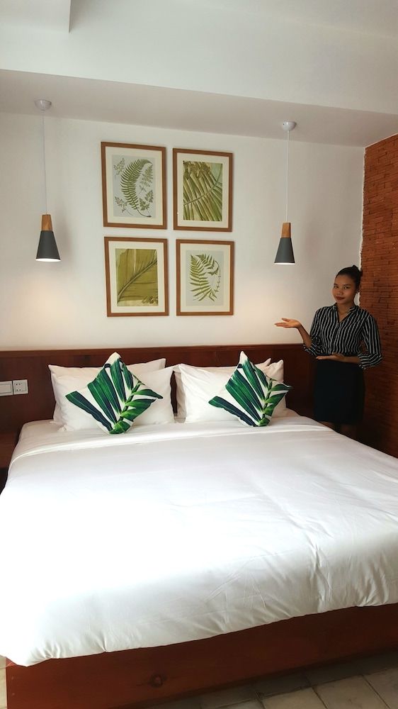 Standard Room, 1 Queen Bed