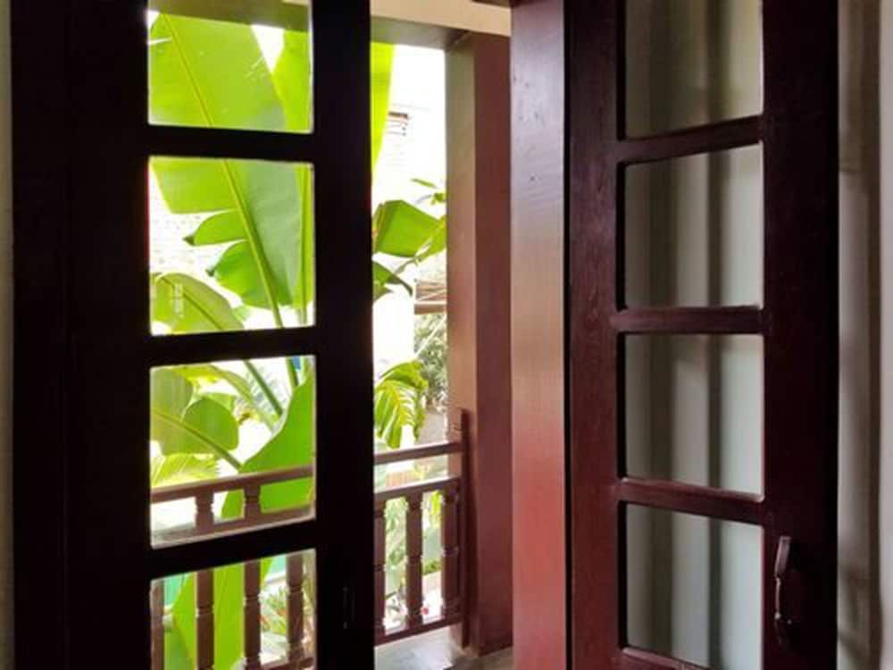 Uncle Sam Villa Family Room 7