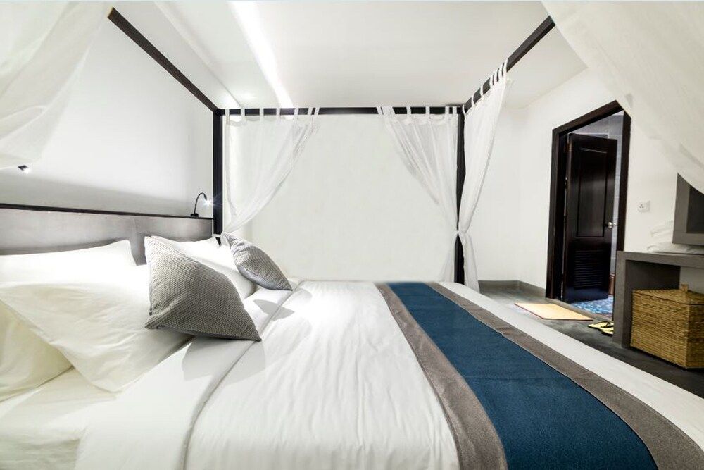 Junior Suite, 1 King Bed