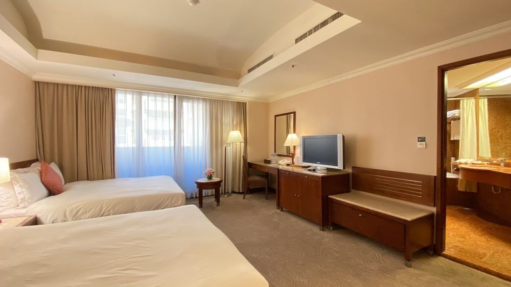 Monarch Deluxe Room (Two Queen Beds)(6F-10F)