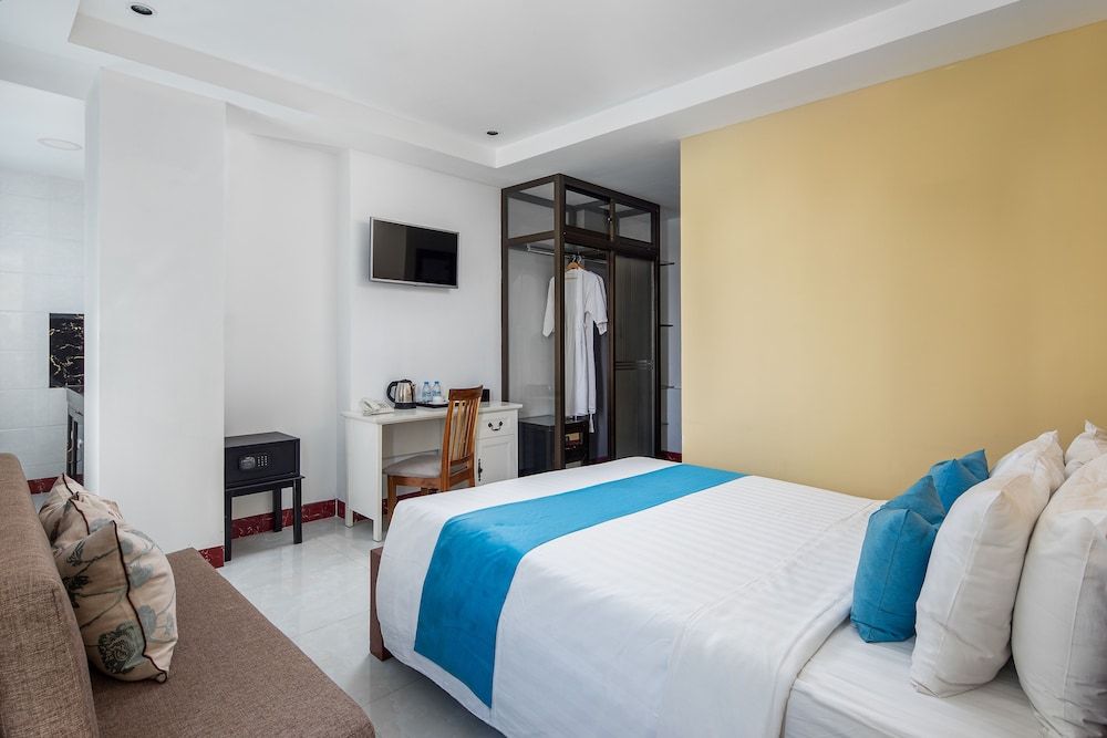 Botum Palace Hotel Superior Double Room 3