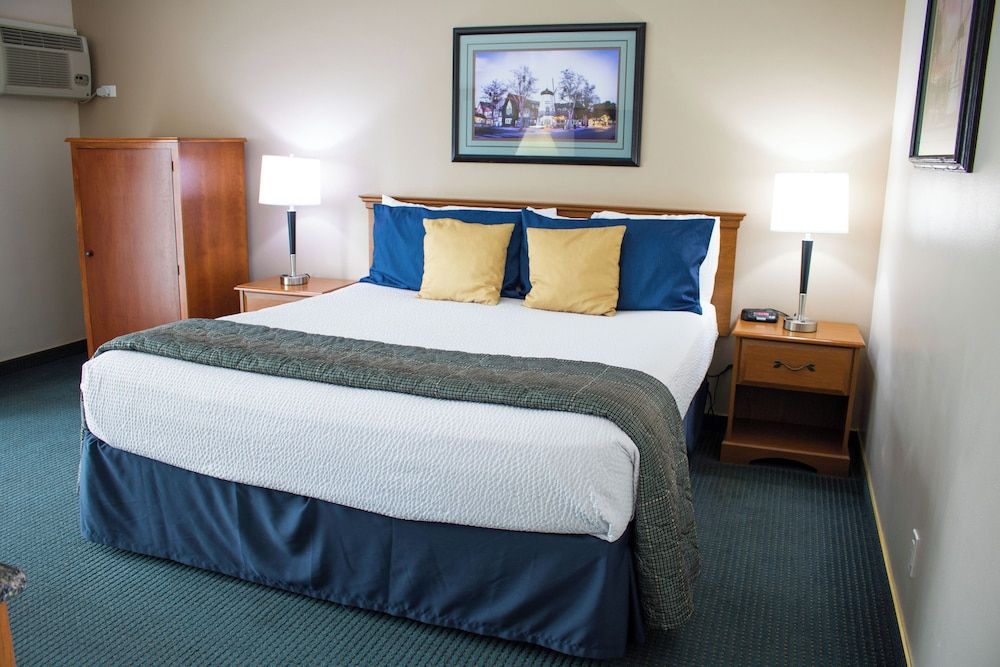 Pea Soup Andersen's Inn Standard Room, 1 King Bed, Ground Floor