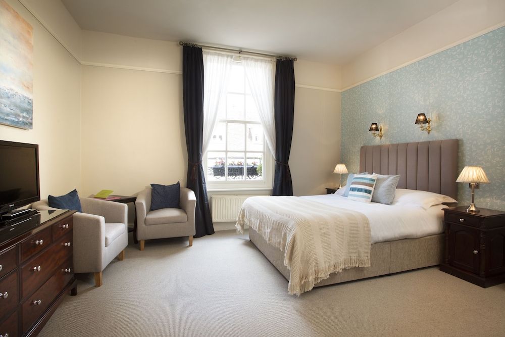 The George Hotel Superior Double Room
