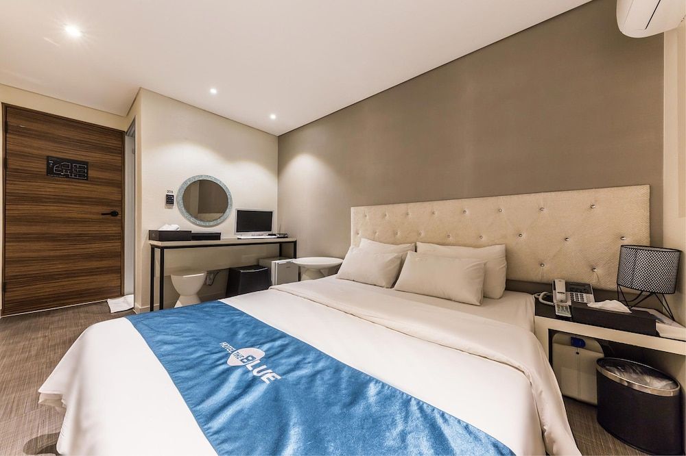 undefined Hotel The Blue Cheonho 2
