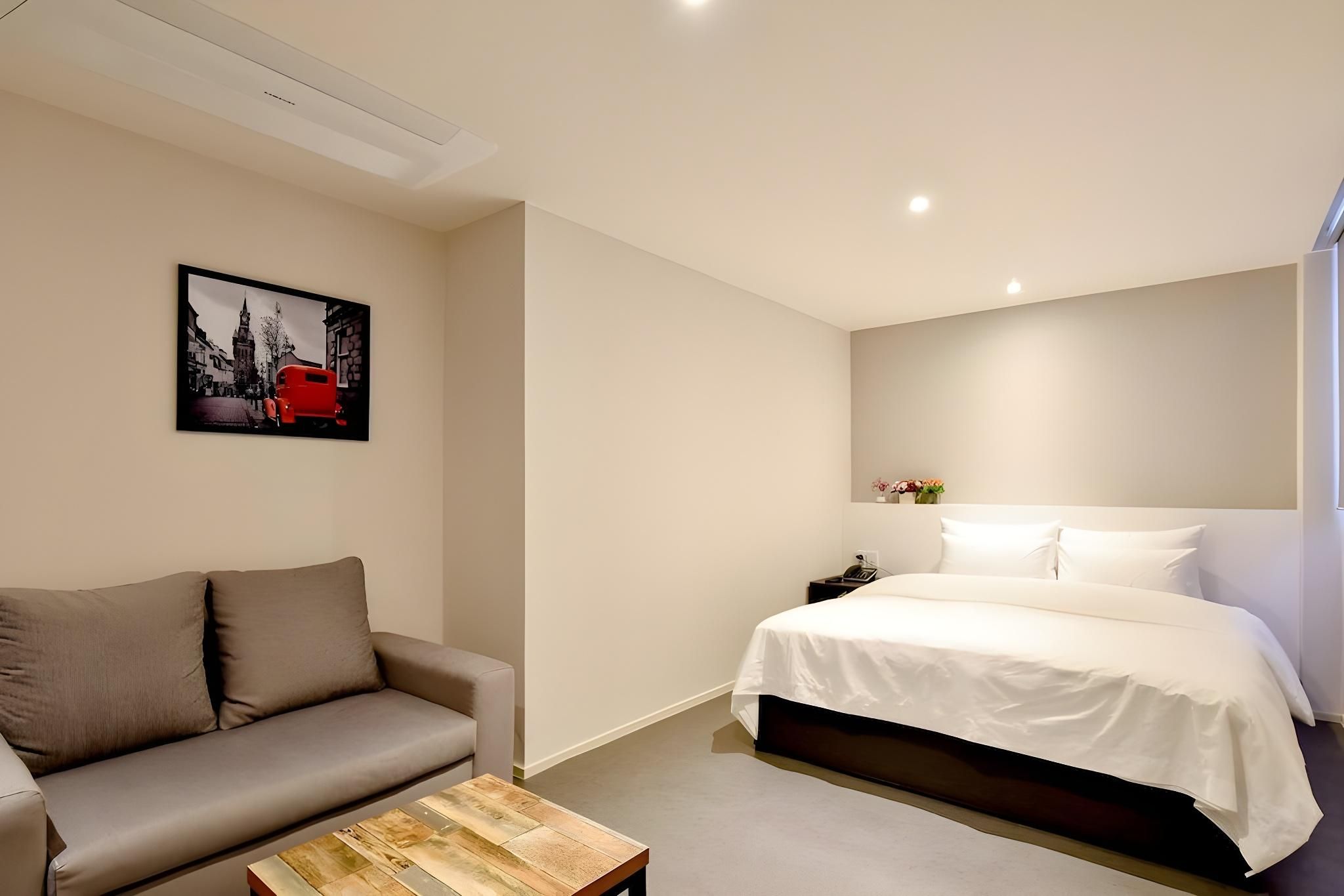 Guestroom