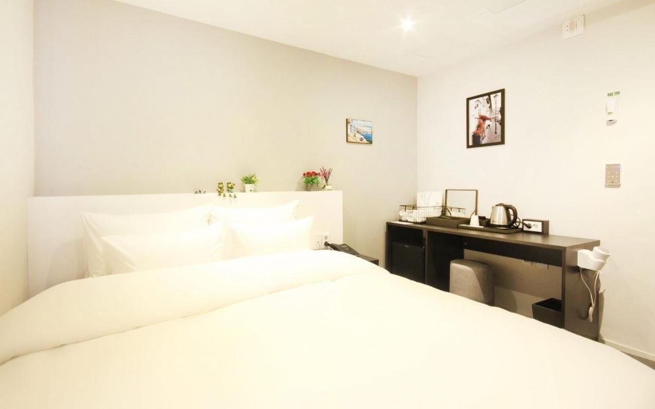 STANDARD, DOUBLE BED