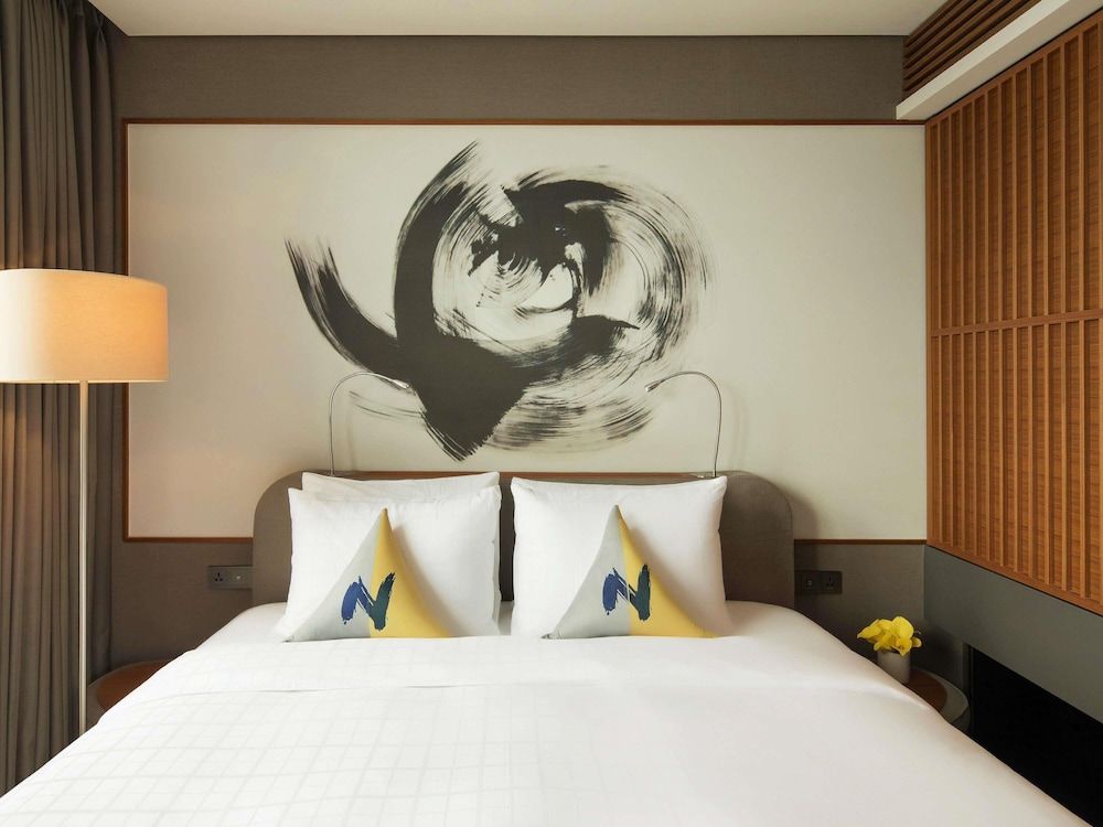 Novotel Ambassador Seoul Dongdaemun Hotels & Residences Standard Room, 1 Queen Bed 3