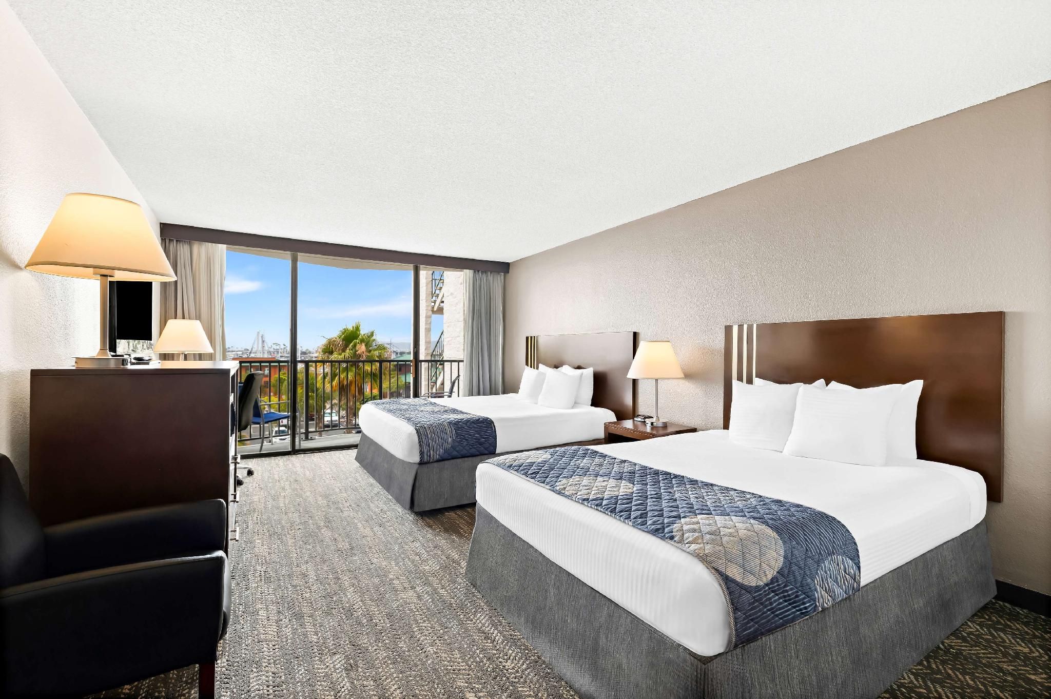 2 Queen Beds, Nonsmoking, Balcony