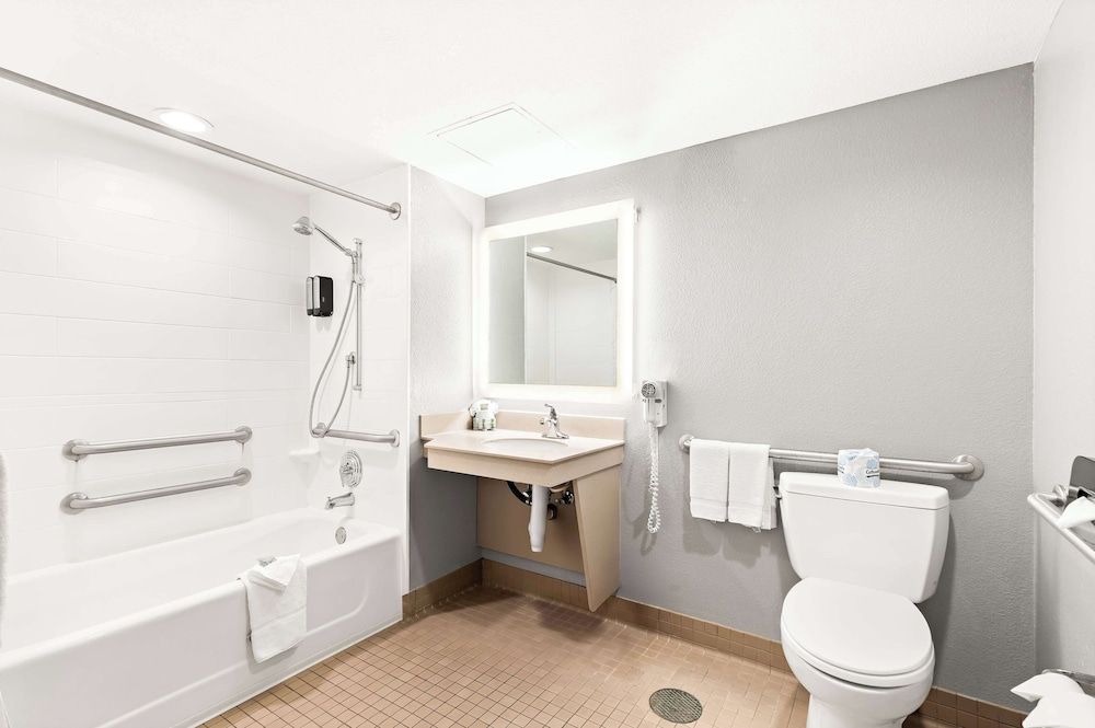 undefined Best Western Yacht Harbor Hotel 10