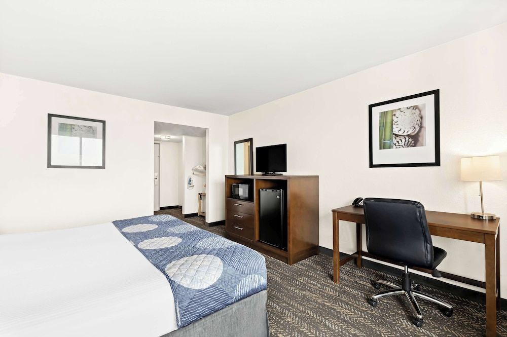 undefined Best Western Yacht Harbor Hotel 8