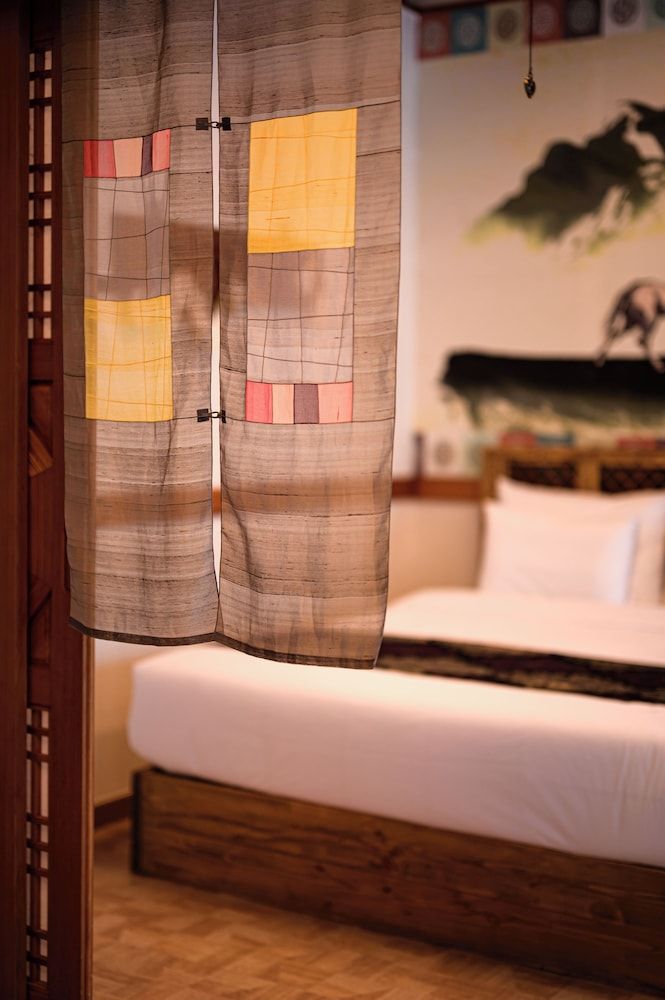 Jeonju Wangyijimil Hanok Hotel Royal Room 5