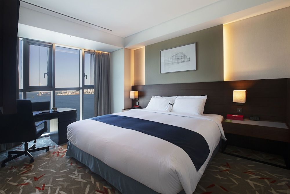 Asti Hotel Busan Station Standard Double Room, Ocean View 3