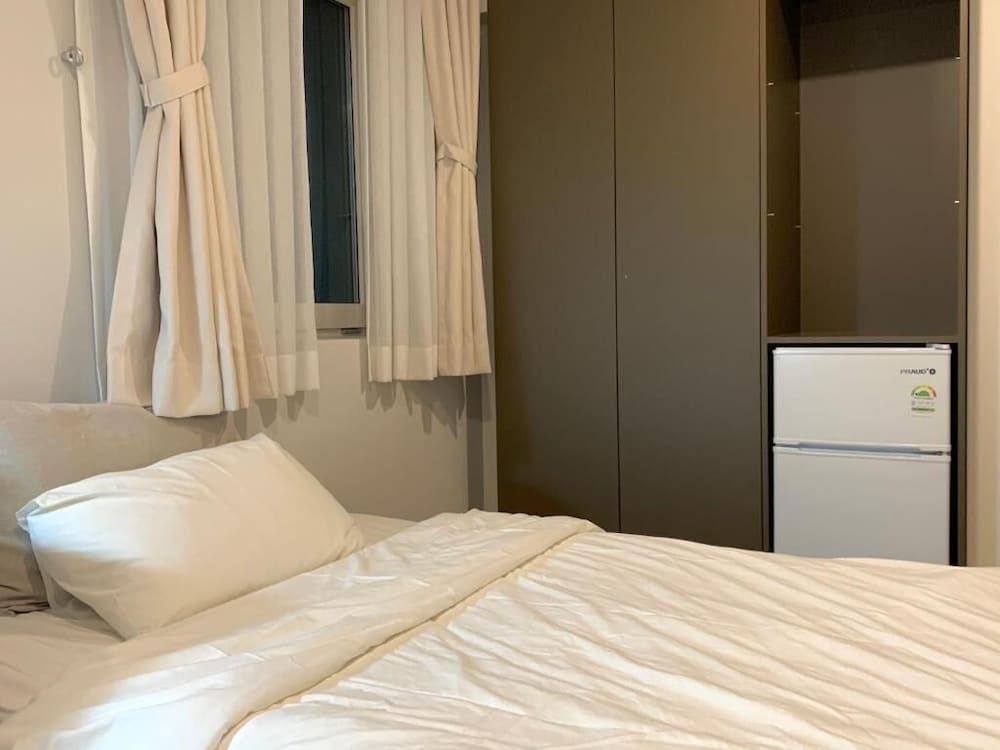 undefined Upflo Hostel 9