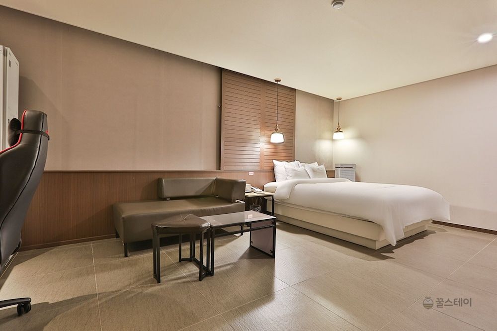 Gracias Hotel Gimhae Royal Suite 2