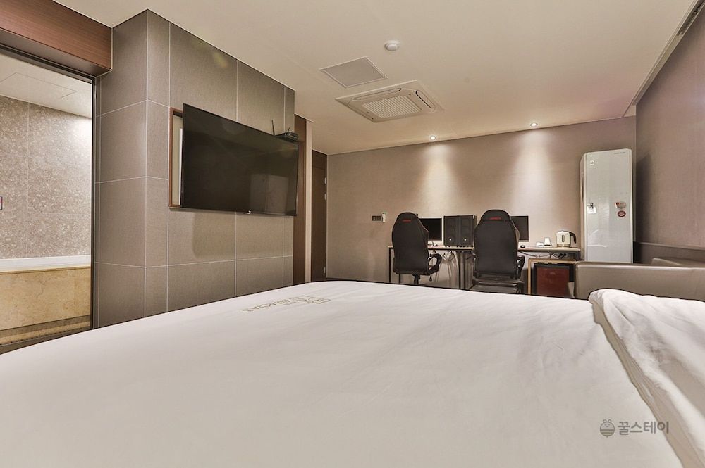 Gracias Hotel Gimhae Royal Suite 4