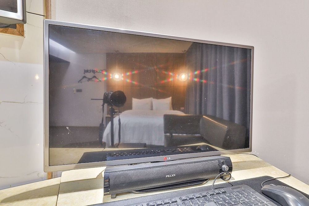 Gracias Hotel Gimhae Deluxe Double Room 5