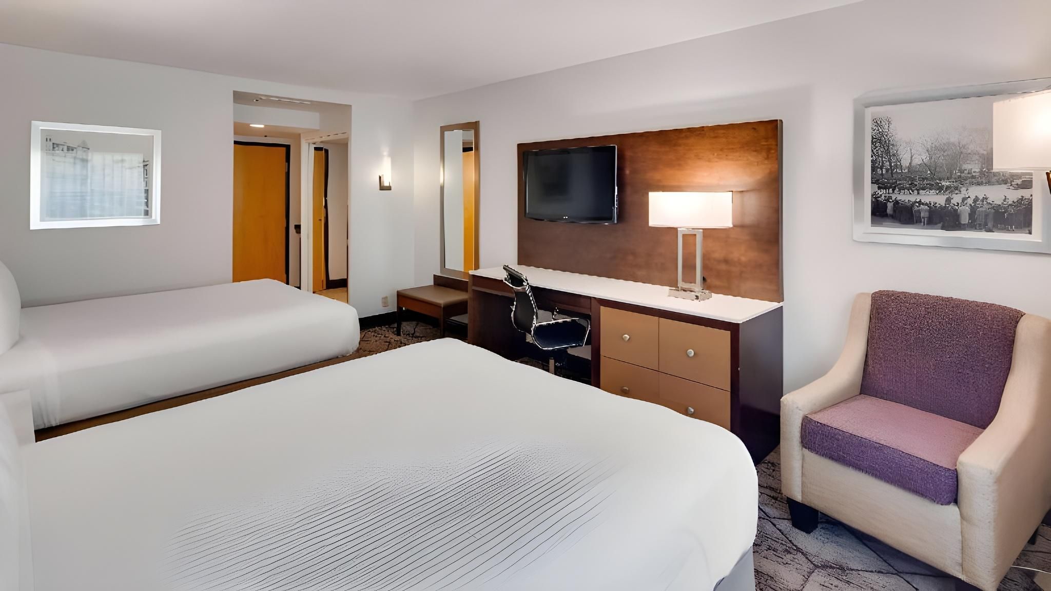 2 queen beds, nonsmoking