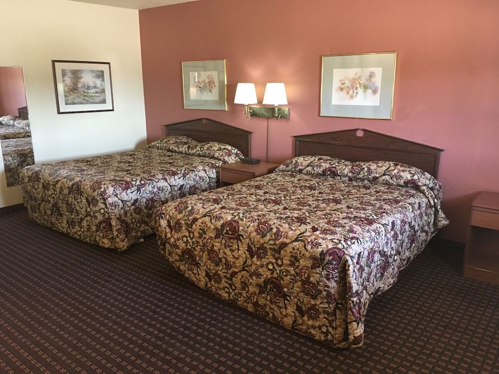 Budget Inn La Fonda Motel Standard Room, 2 Queen Beds, Non Smoking